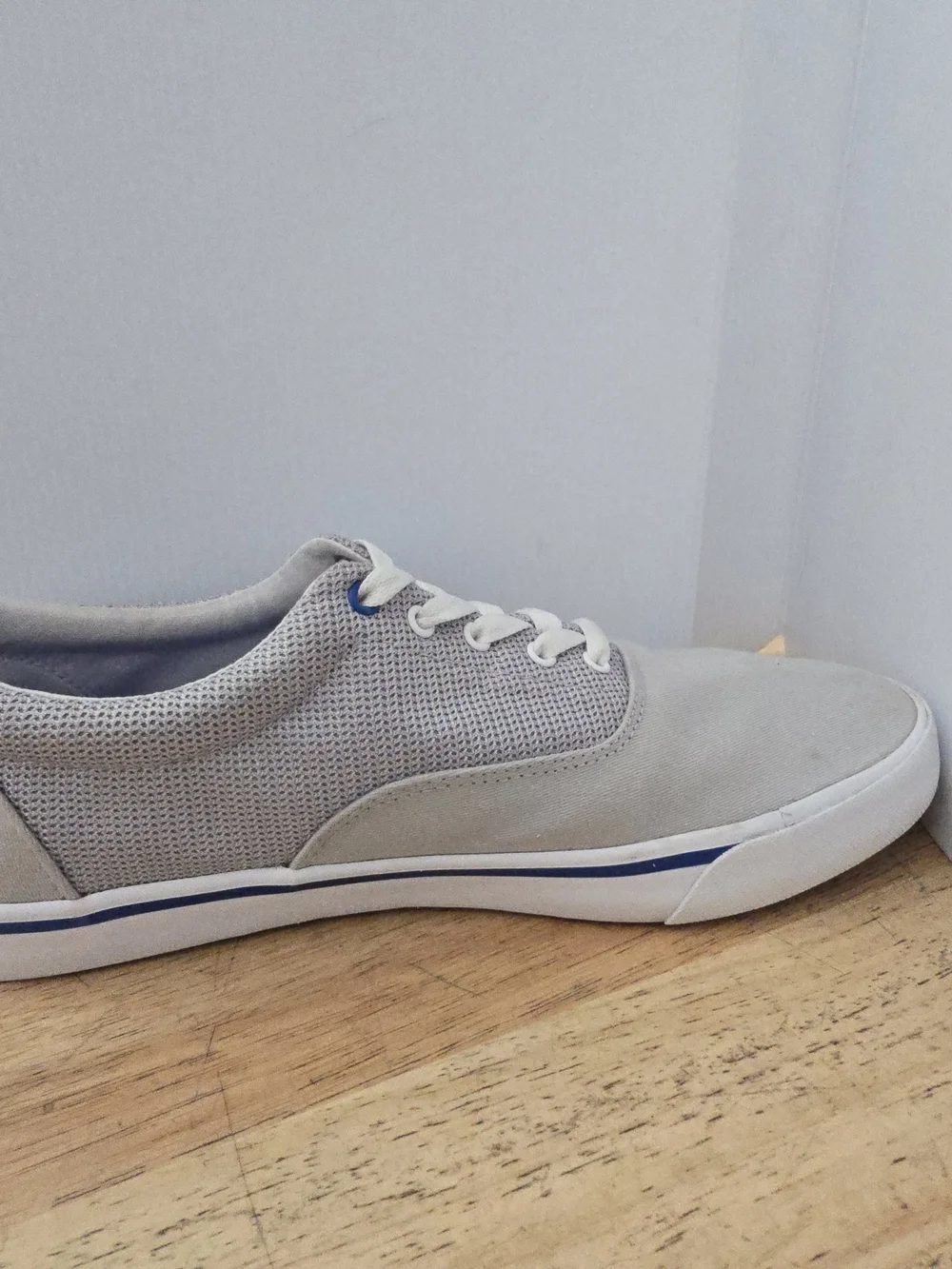 Columbia Men's Slack Tide Light Gray Canvas Boat Shoes